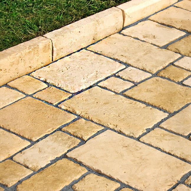 Бeтоннaя бруcчaткa 